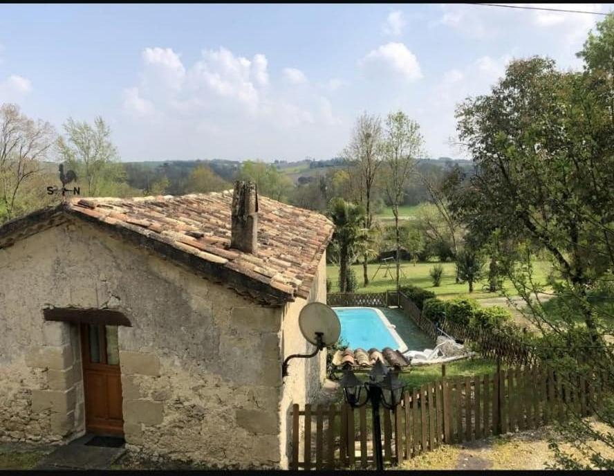 Les Gites Du Hameau Avec Piscine Castelnau-sur-Gupie 외부 사진